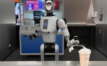 新华鲜报丨基地启用 机器人有了国家级职业技能训练场Xinhua News - The base has launched a national level vocational skills training ground for robots