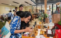 斯里兰卡研修团走进普洱：探寻咖啡致富密码 感悟林茶共生智慧Sri Lanka Training Team Enters Pu'er: Exploring the Password to Coffee Wealth and Appreciating the Wisdom of Forest Tea Symbiosis