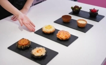 肯悦咖啡在杭州落地蛋挞快闪店：甜蜜演绎匠心，创意重塑经典Kenyue Coffee's egg tart pop-up store in Hangzhou: Sweet interpretation of craftsmanship, creative reshaping of classics