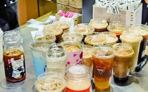 多方助力绿色消费升级 西安多家咖啡门店推出自带杯优惠Multiple parties assist in upgrading green consumption, and multiple coffee shops in Xi'an have launched discounts on bringing their own cups