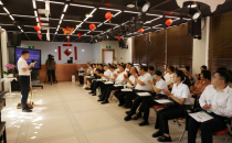 上海首份！徐汇为咖啡店主量身定制&ldquo;经营避坑指南&rdquo;&rarr;The first one in Shanghai! Xuhui customizes a "Business Avoiding Guide" for coffee shop owners &rarr;