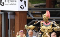 慕田峪长城咖啡试营业，游客登长城有了休憩新空间Mutianyu Great Wall Coffee has launched a trial operation, providing tourists with a new space to relax when climbing the Great Wall