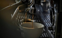 从九块九到五元，咖啡市场价格竞赛再升级？Is the price competition in the coffee market further upgraded from 9.9 to 5 yuan?
