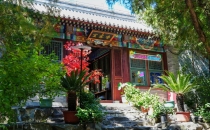 香山公园上新山顶咖啡，新增半山自助泡面吧！还有各种登山补给